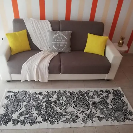 Apartments Tellaro