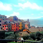 Apartments Tellaro *