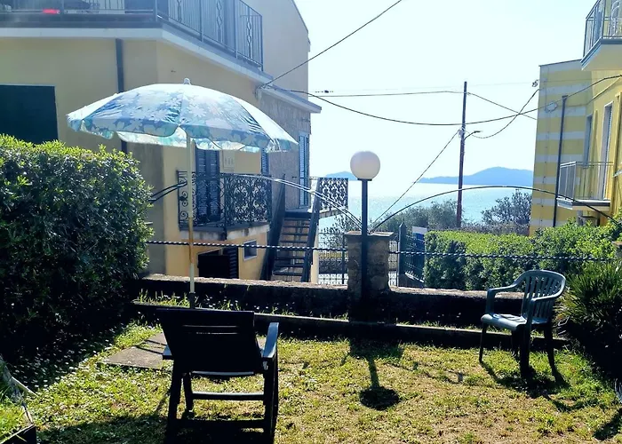 Apartments Tellaro